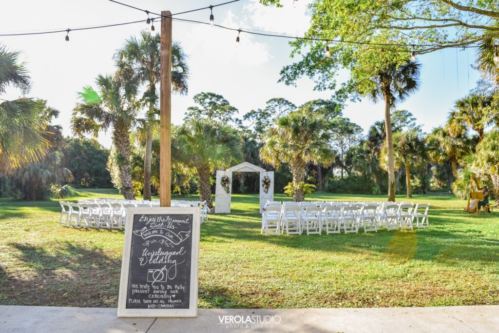 outdoor wedding ceremony at the banyan estate